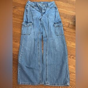 Old Navy Cargo Wide legged Denim